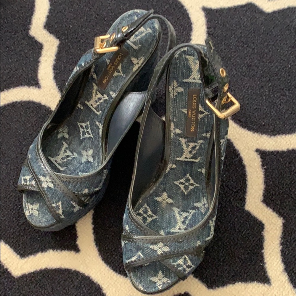 Louis Vuitton Shoe